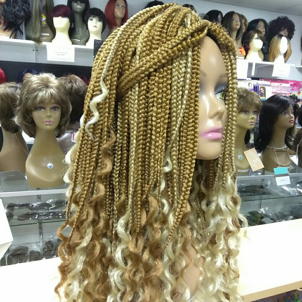 2 Real Box Braids (Wig)
